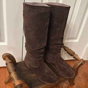 Abilene brown suede super soft UGG